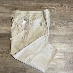 NWT White Stag Women's Khaki Capris